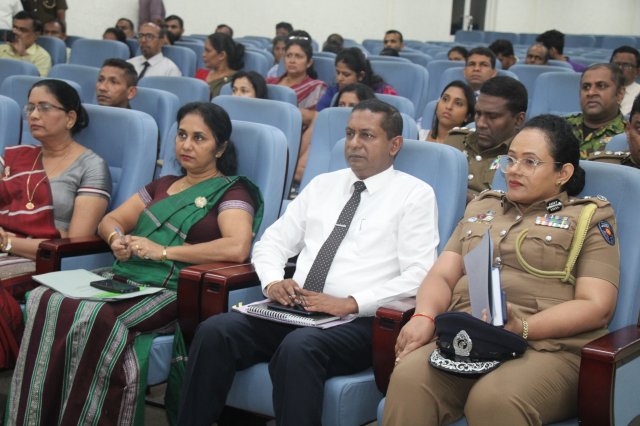 විෂ මත්ද්‍රව්‍ය මුලිනුපුටා දැමීම සඳහා වන “රටම එකට ජාතික මෙහෙයුම” වැඩසටහනට සමගාමීව දිස්ත්‍රික් මෙහෙයුම් සභාව ස්ථාපිත කිරීම