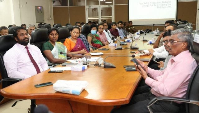 රුවන්පුර දුම්රිය මාර්ගය හා සම්බන්ධ සියලු පාර්ශව දැනුවත් කිරීමේ විශේෂ සාකච්ඡාවක්