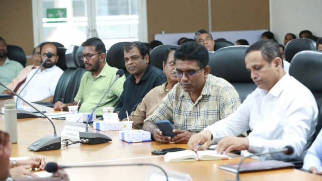 රුවන්පුර දුම්රිය මාර්ගය හා සම්බන්ධ සියලු පාර්ශව දැනුවත් කිරීමේ විශේෂ සාකච්ඡාවක්