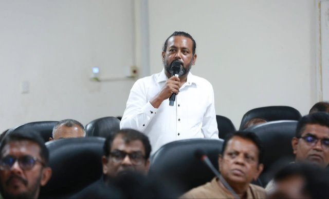 රුවන්පුර දුම්රිය මාර්ගය හා සම්බන්ධ සියලු පාර්ශව දැනුවත් කිරීමේ විශේෂ සාකච්ඡාවක්