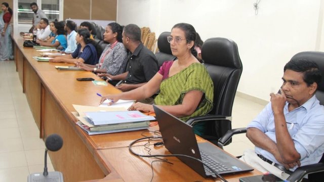 රත්නපුර දිස්ත්‍රික් ඉඩම් පරිහරණ කමිටුව රැස්වෙයි