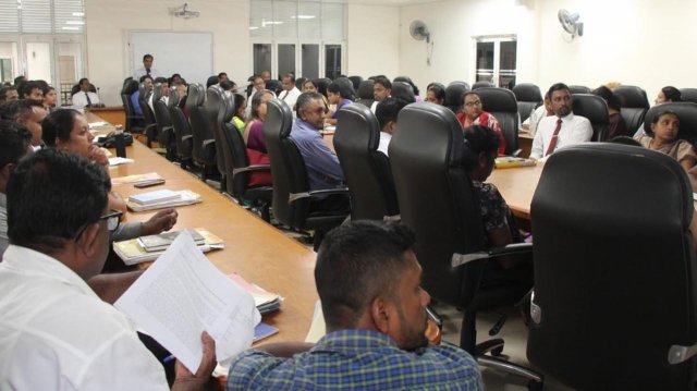 රත්නපුර දිස්ත්‍රික් ඉඩම් පරිහරණ කමිටුව රැස්වෙයි